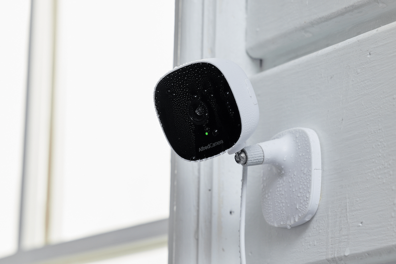 6 Best Wireless Front Door Cameras for Your Home - AlfredCamera Blog Nest camera front door